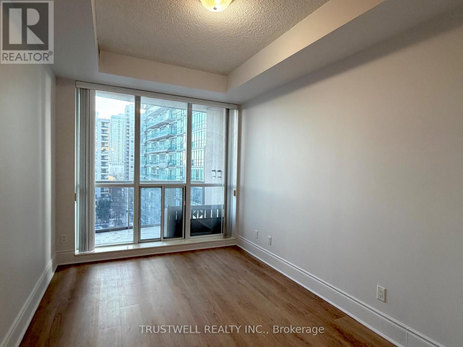 804 - 8 Mckee Avenue, Toronto, Ontario  M2N 7E5 - Photo 15 - C12683184