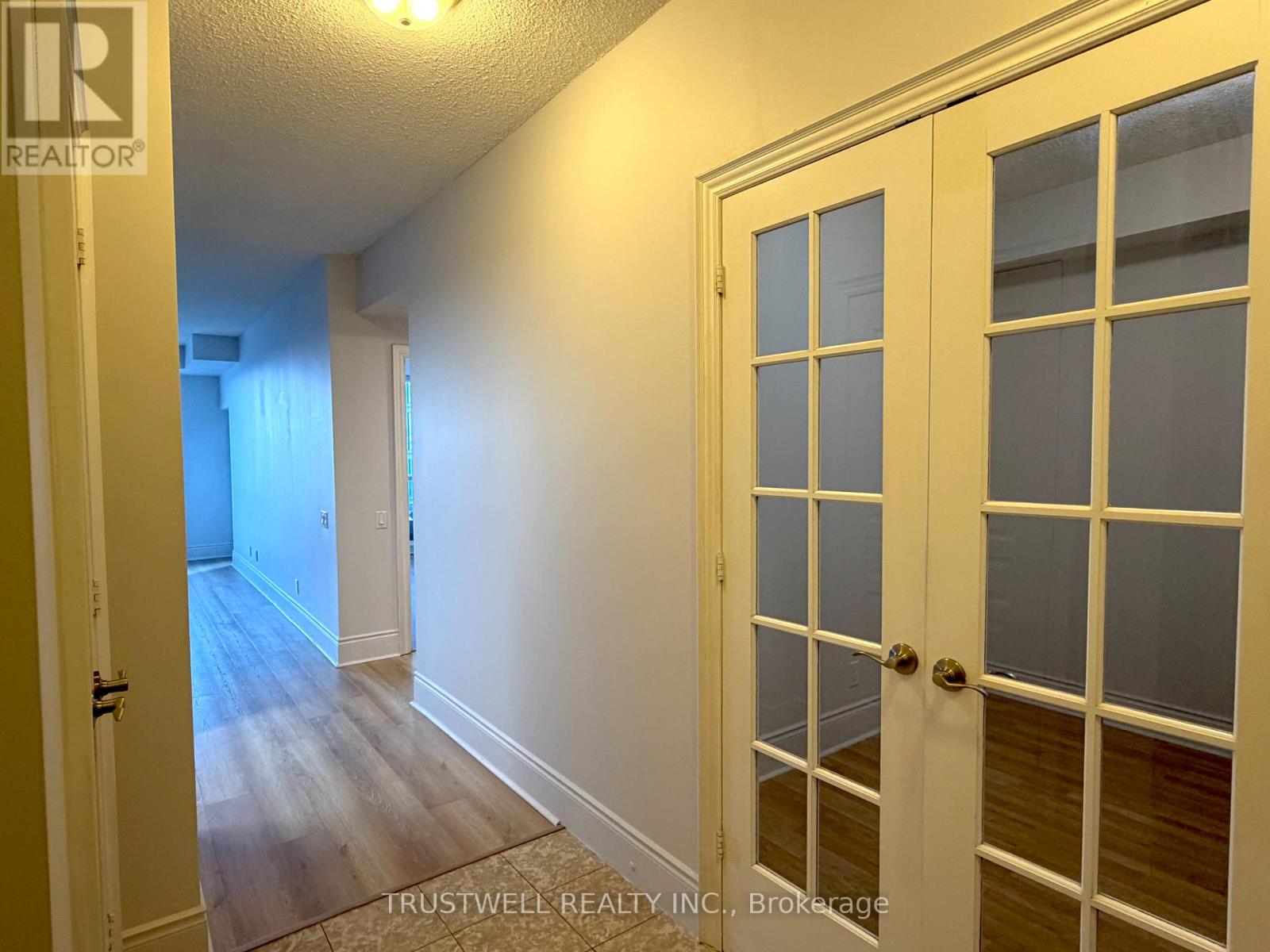 804 - 8 Mckee Avenue, Toronto, Ontario  M2N 7E5 - Photo 3 - C12683184