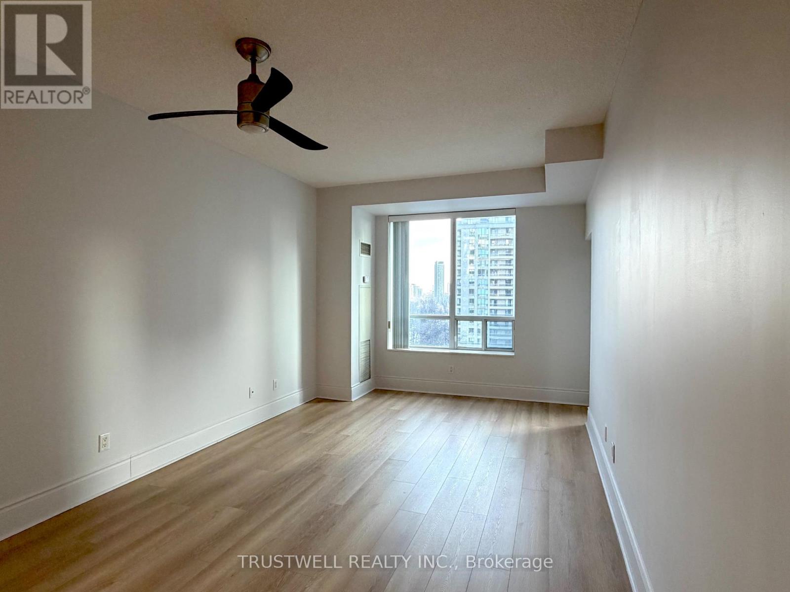 804 - 8 Mckee Avenue, Toronto, Ontario  M2N 7E5 - Photo 9 - C12683184