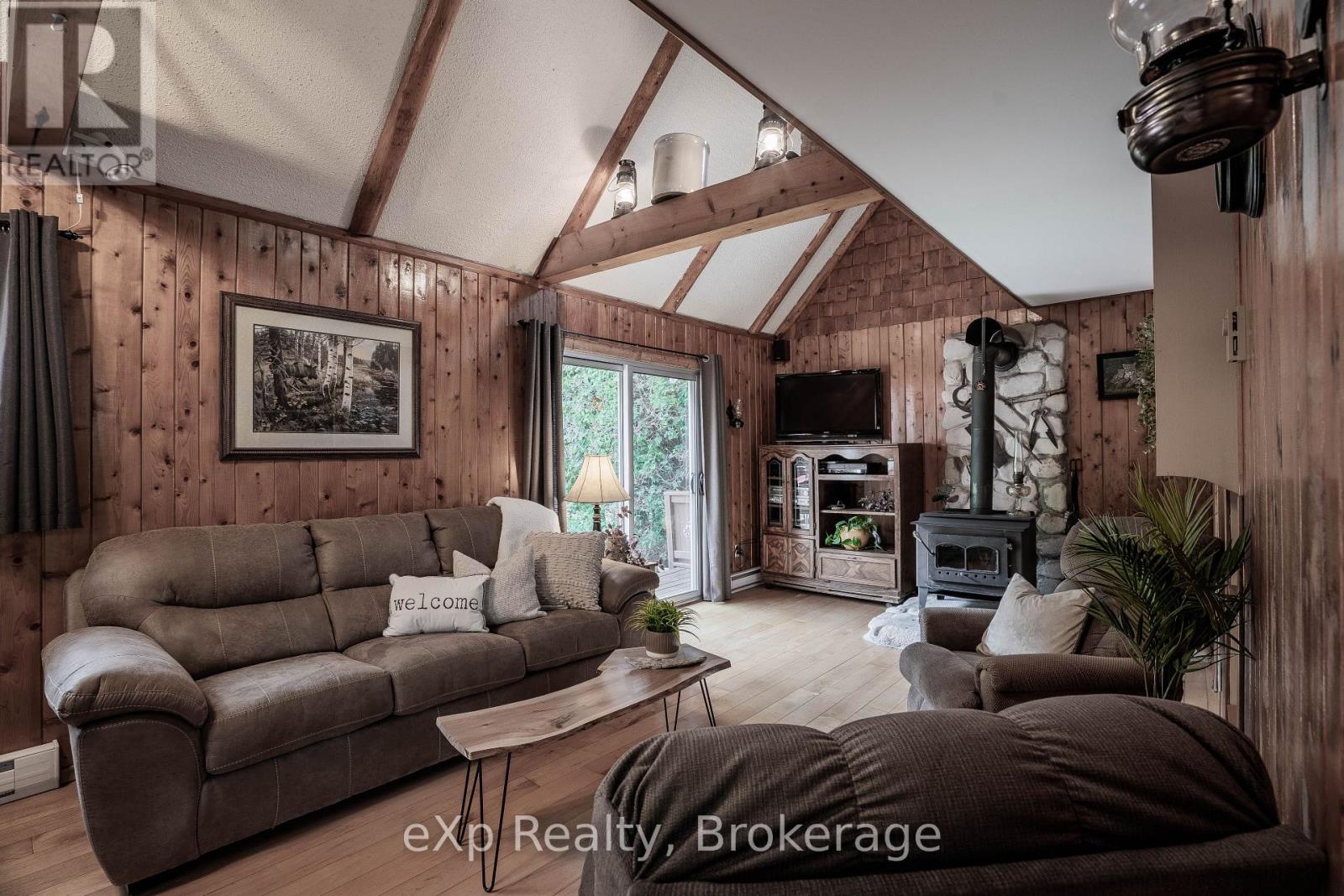 245 Whiskey Harb Road, Northern Bruce Peninsula, Ontario  N0H 2T0 - Photo 13 - X12837084