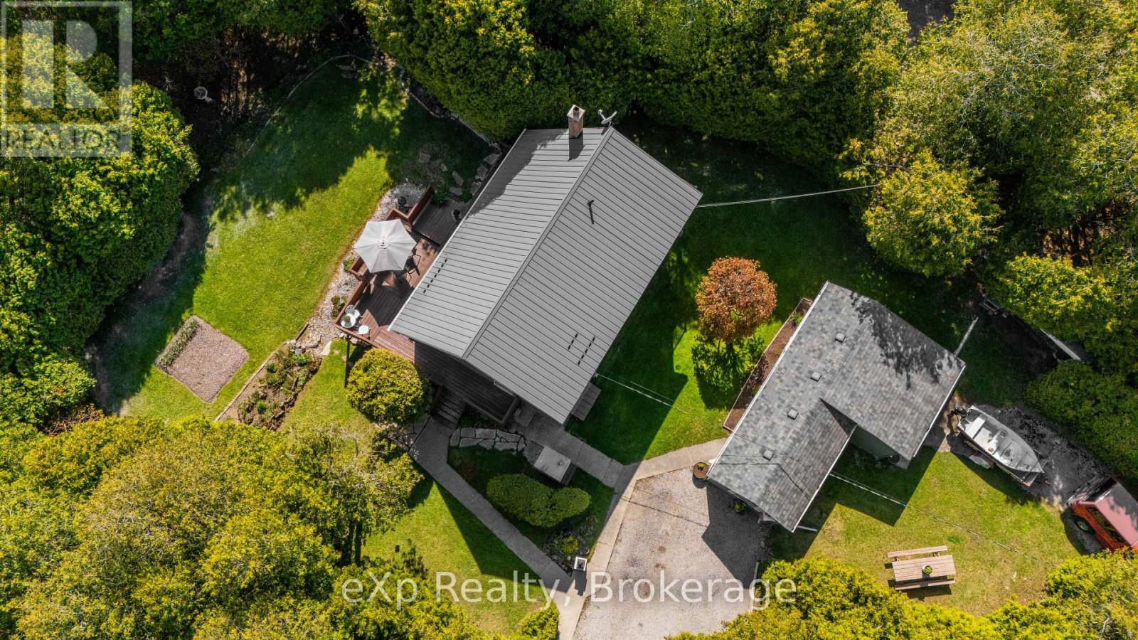 245 Whiskey Harb Road, Northern Bruce Peninsula, Ontario  N0H 2T0 - Photo 2 - X12837084