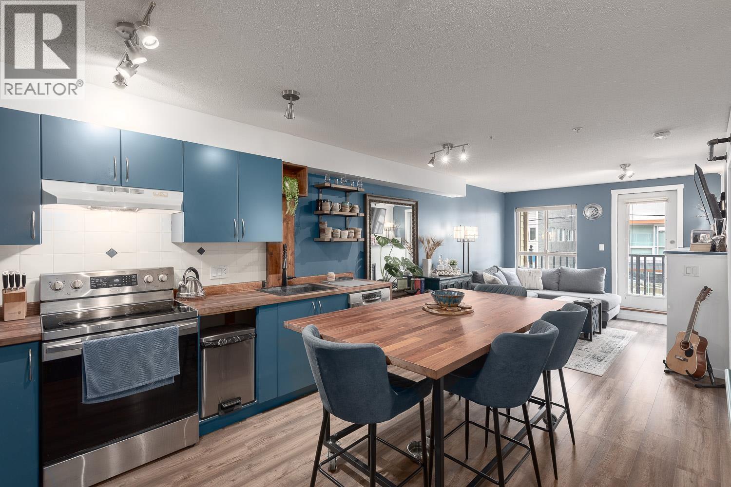 112 38003 Second Avenue, Squamish, British Columbia  V8B 0C4 - Photo 2 - R3088508