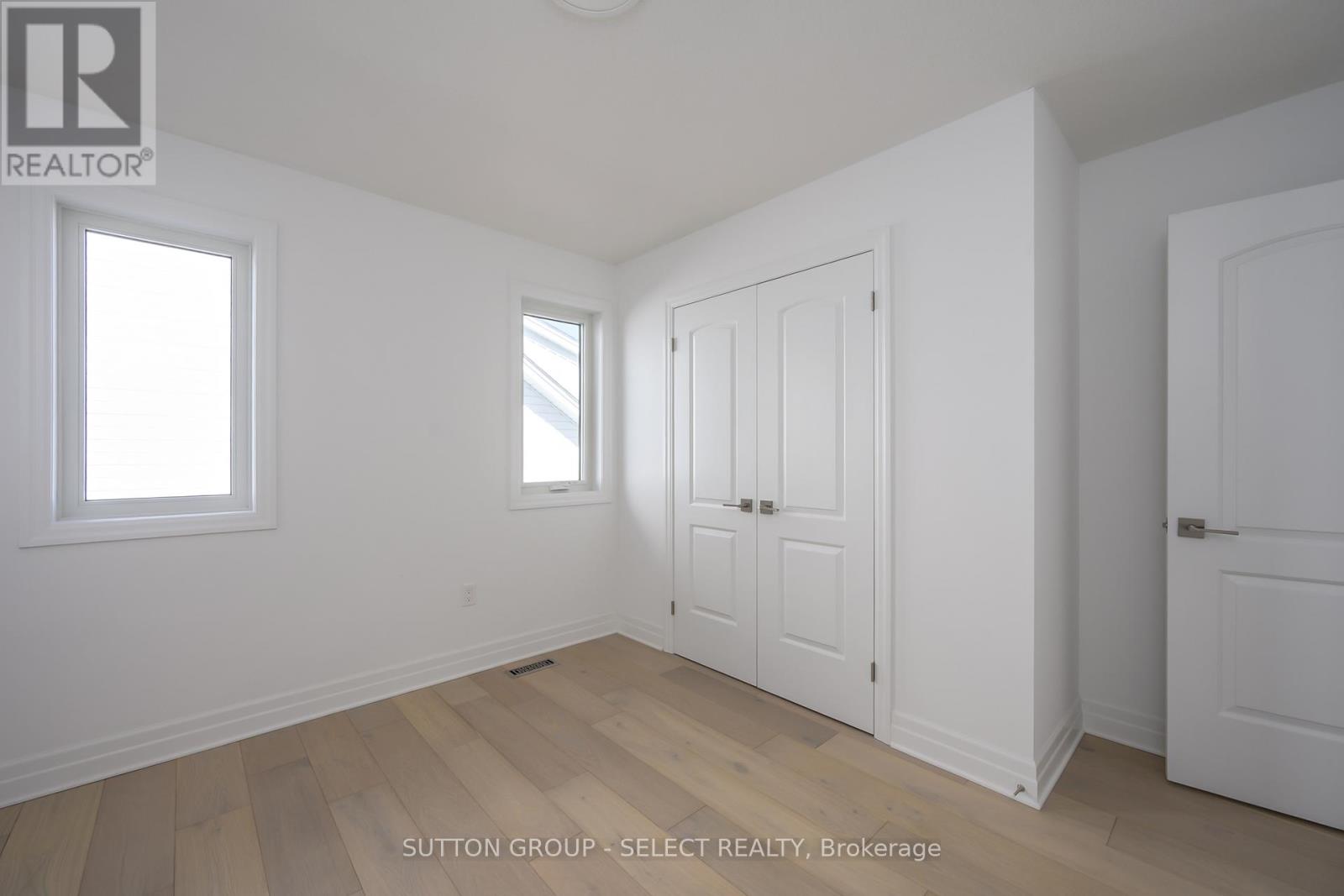 1916 Trailsway Drive, London South, Ontario  N6K 0K7 - Photo 29 - X12837068