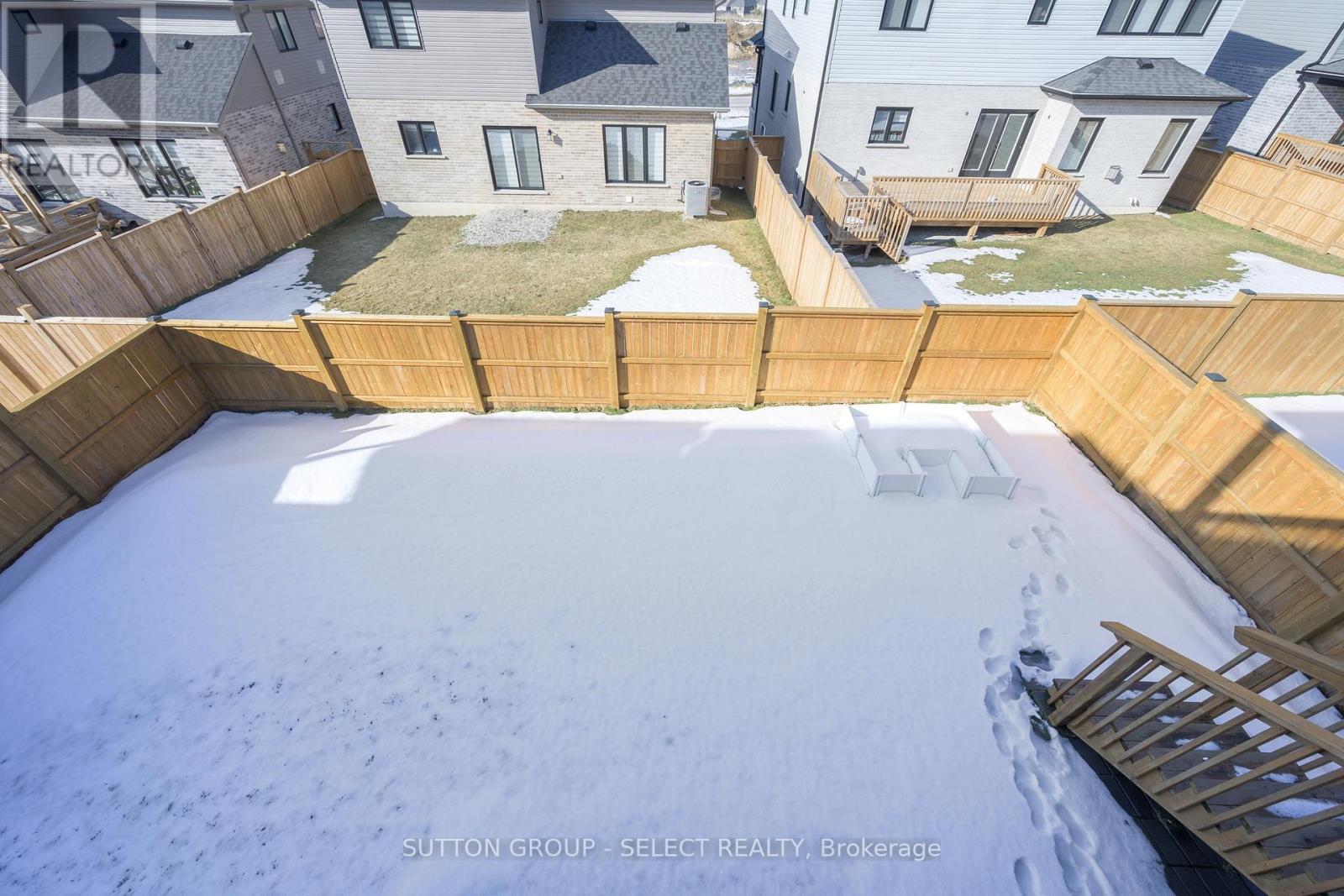 1916 Trailsway Drive, London South, Ontario  N6K 0K7 - Photo 34 - X12837068