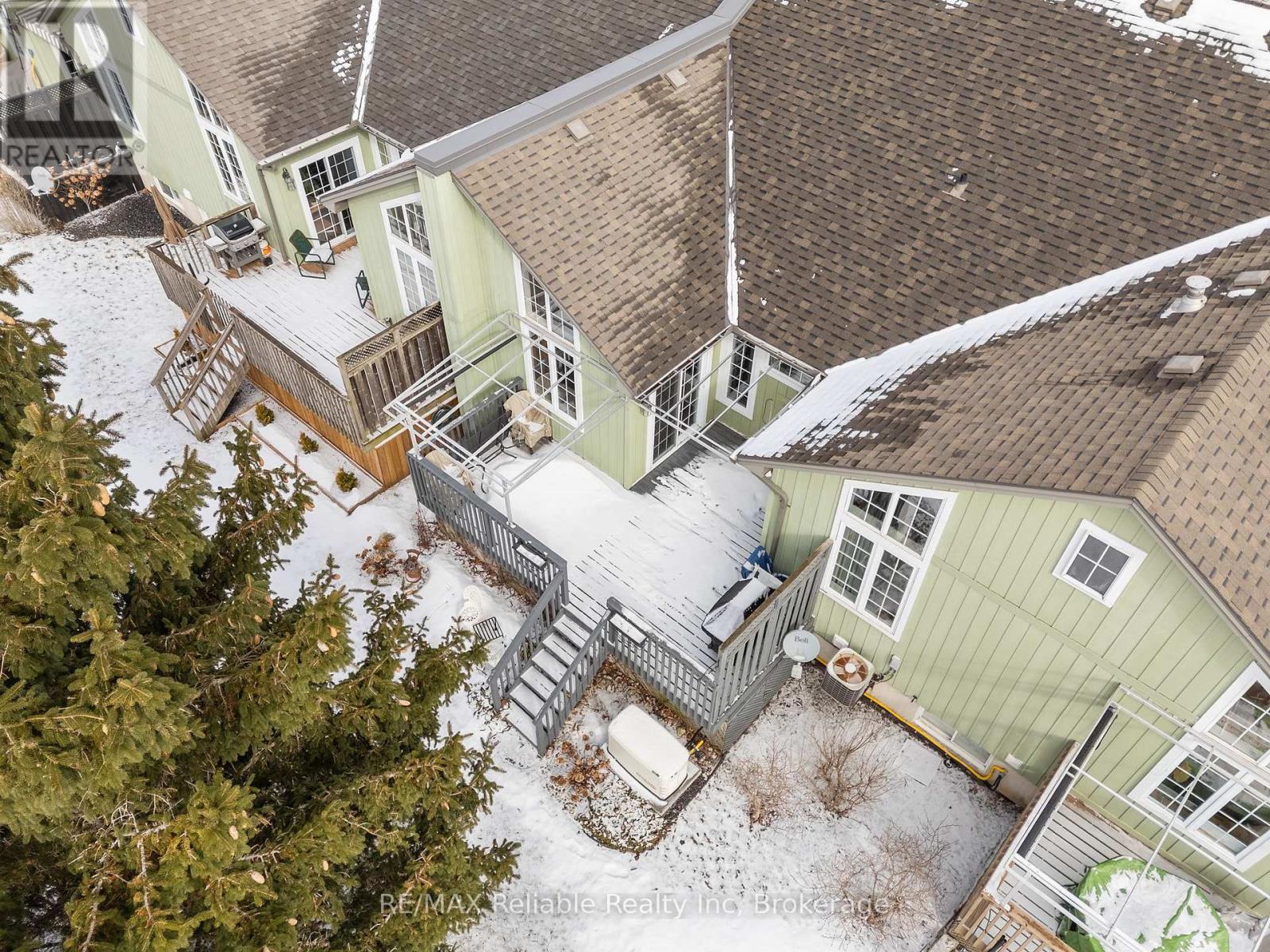 11 Oakwood Links Lane, South Huron, Ontario  N0M 1T0 - Photo 41 - X12834338