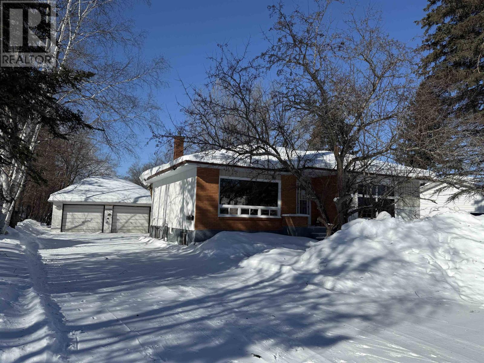 88 Rourke AVE, Dryden, Ontario