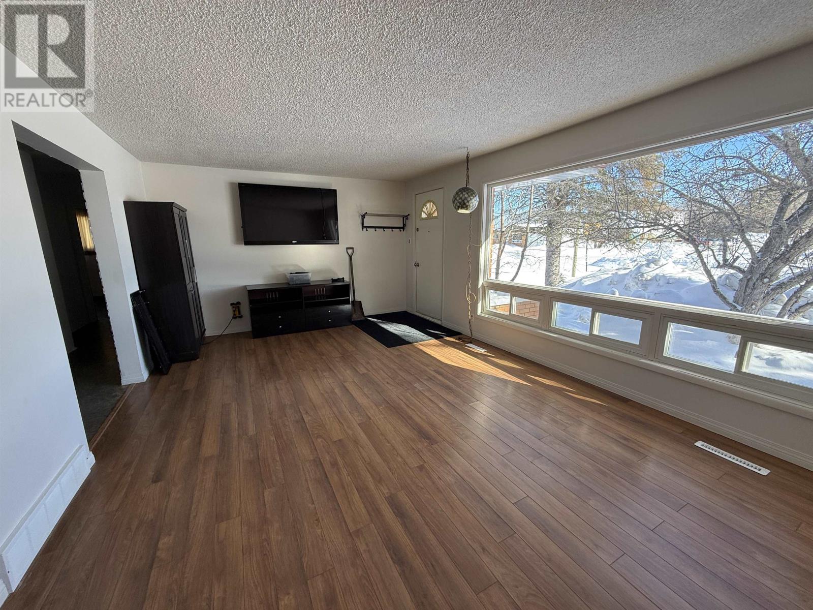 88 Rourke Ave, Dryden, Ontario  P8N 2N4 - Photo 5 - TB2600321