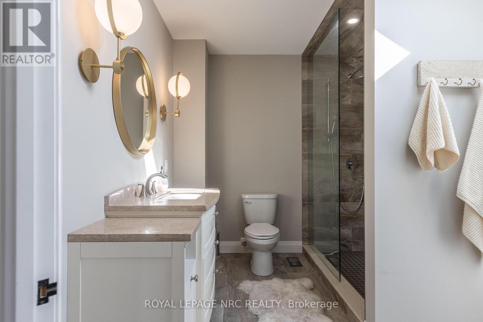 49 Welland Street S, Thorold, Ontario  L2V 2B6 - Photo 22 - X12837096