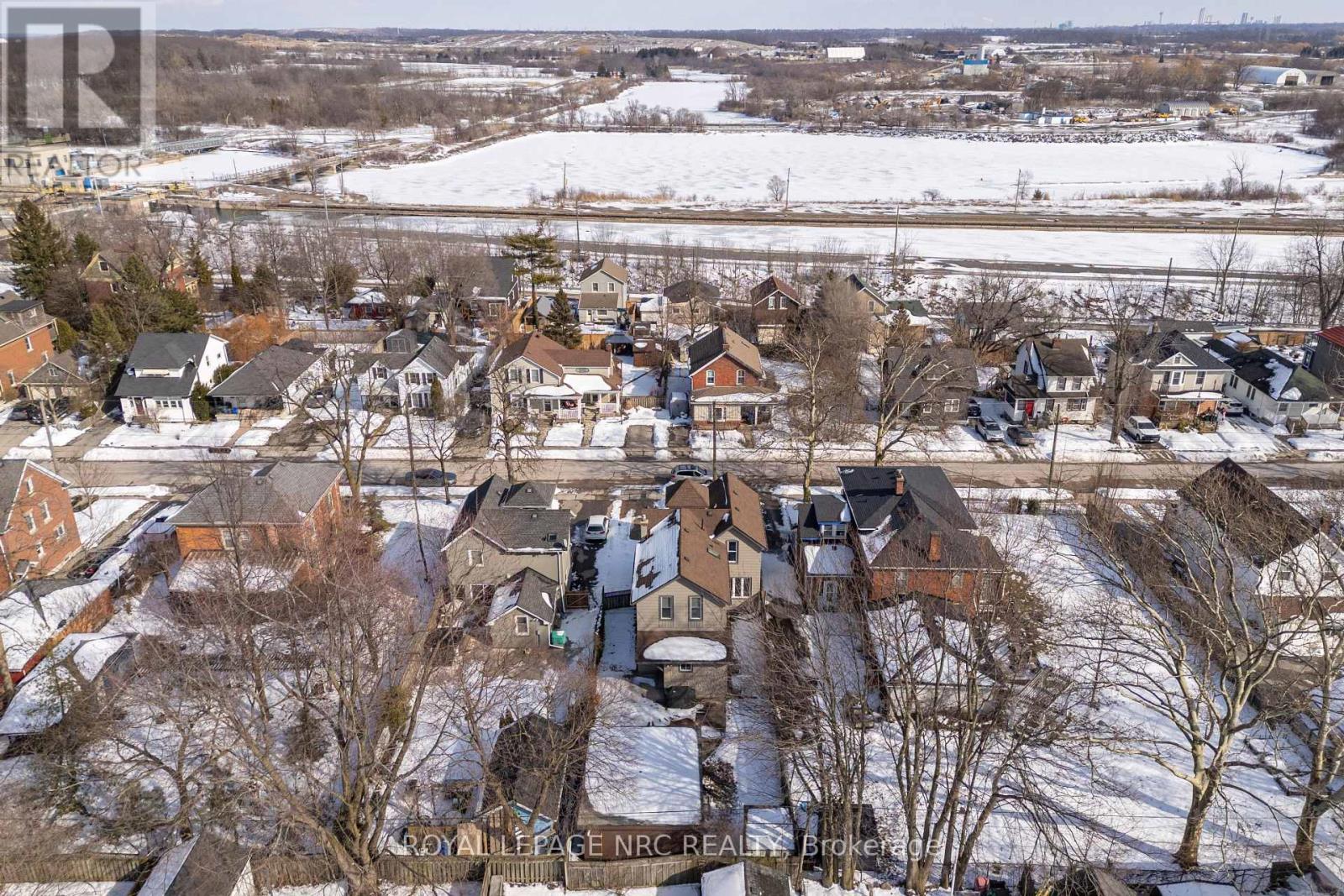 49 Welland Street S, Thorold, Ontario  L2V 2B6 - Photo 30 - X12837096