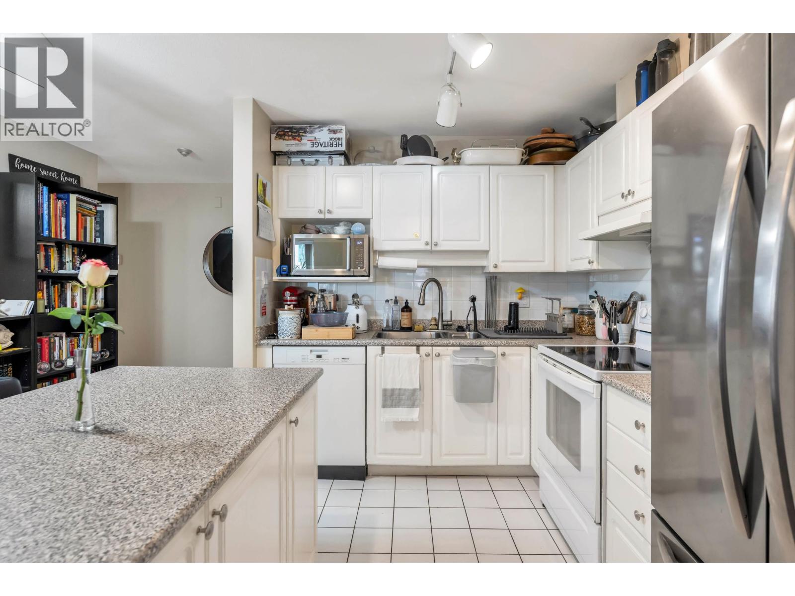 411 2968 Burlington Drive, Coquitlam, British Columbia  V3B 7N4 - Photo 15 - R3095150