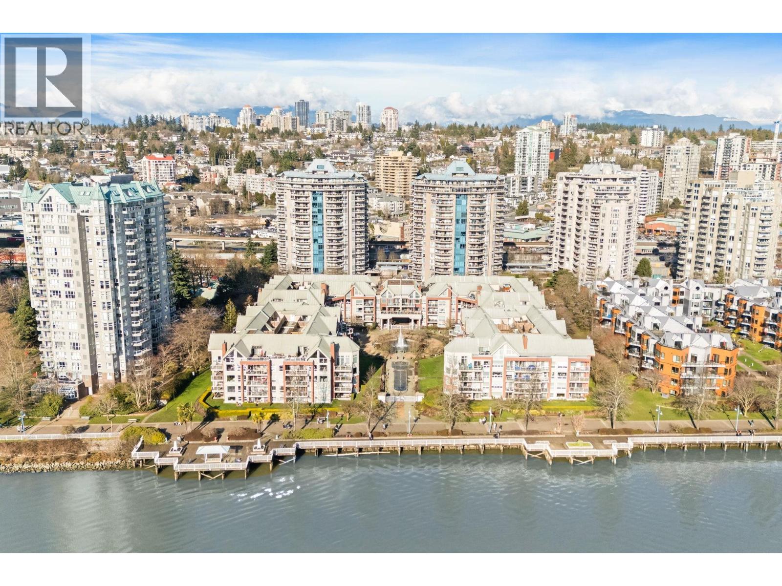 307 1240 Quayside Drive, New Westminster, British Columbia  V3M 6H1 - Photo 1 - R3095157