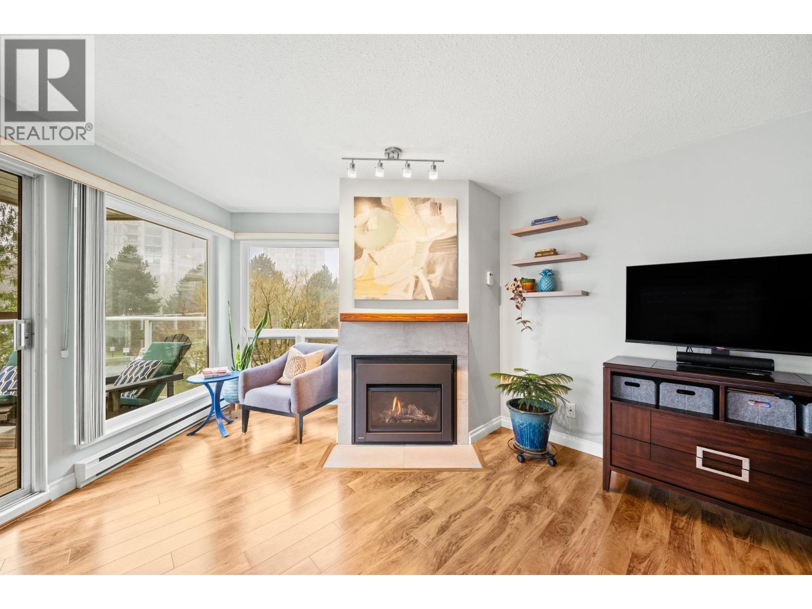 307 1240 Quayside Drive, New Westminster, British Columbia  V3M 6H1 - Photo 5 - R3095157