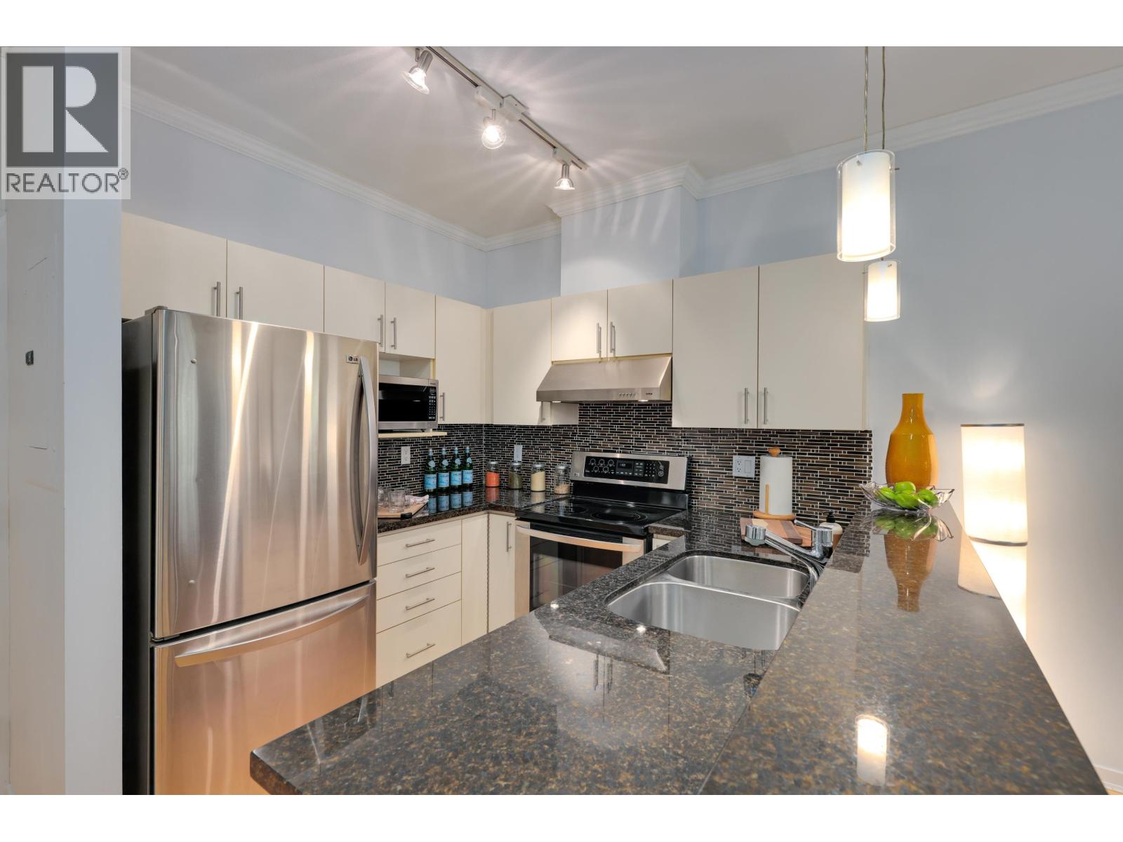 304 1388 Nelson Street, Vancouver, British Columbia  V6E 1J9 - Photo 9 - R3095161