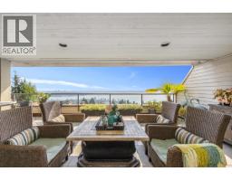 33 2250 FOLKESTONE WAY, West Vancouver, British Columbia