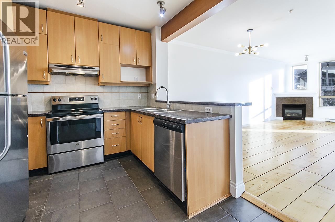 317-580 Raven Woods Drive, North Vancouver, British Columbia  V7G 2T2 - Photo 11 - R3095181