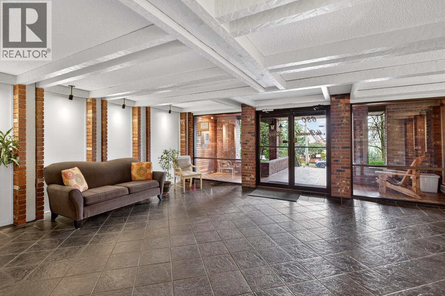 326 680 E 5th Avenue, Vancouver, British Columbia  V5T 1J2 - Photo 5 - R3095200