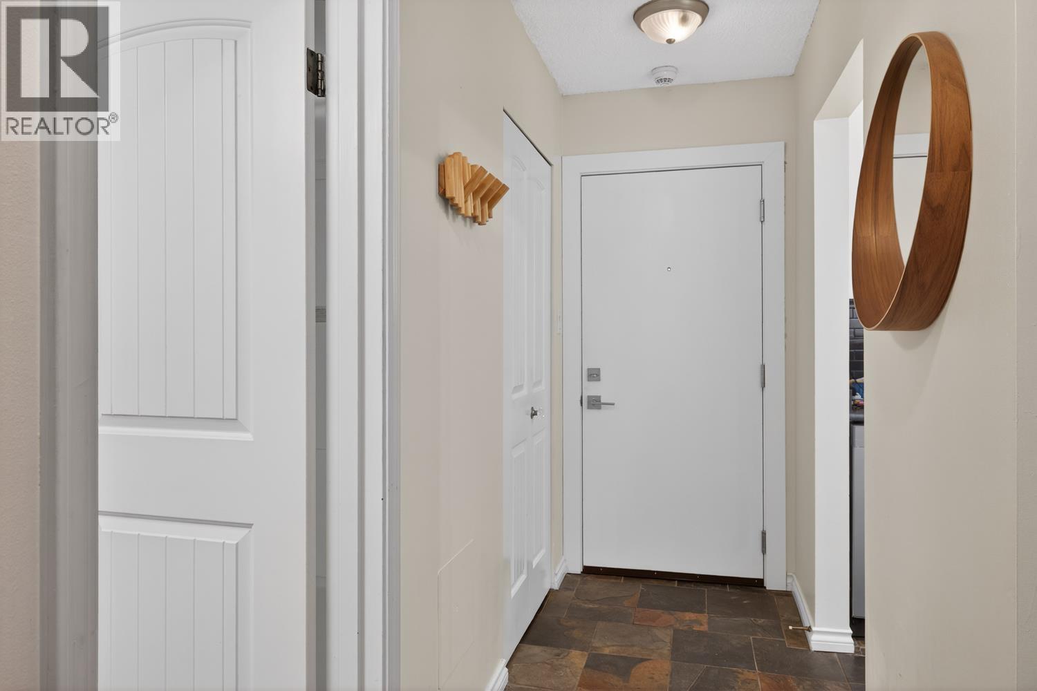 326 680 E 5th Avenue, Vancouver, British Columbia  V5T 1J2 - Photo 7 - R3095200