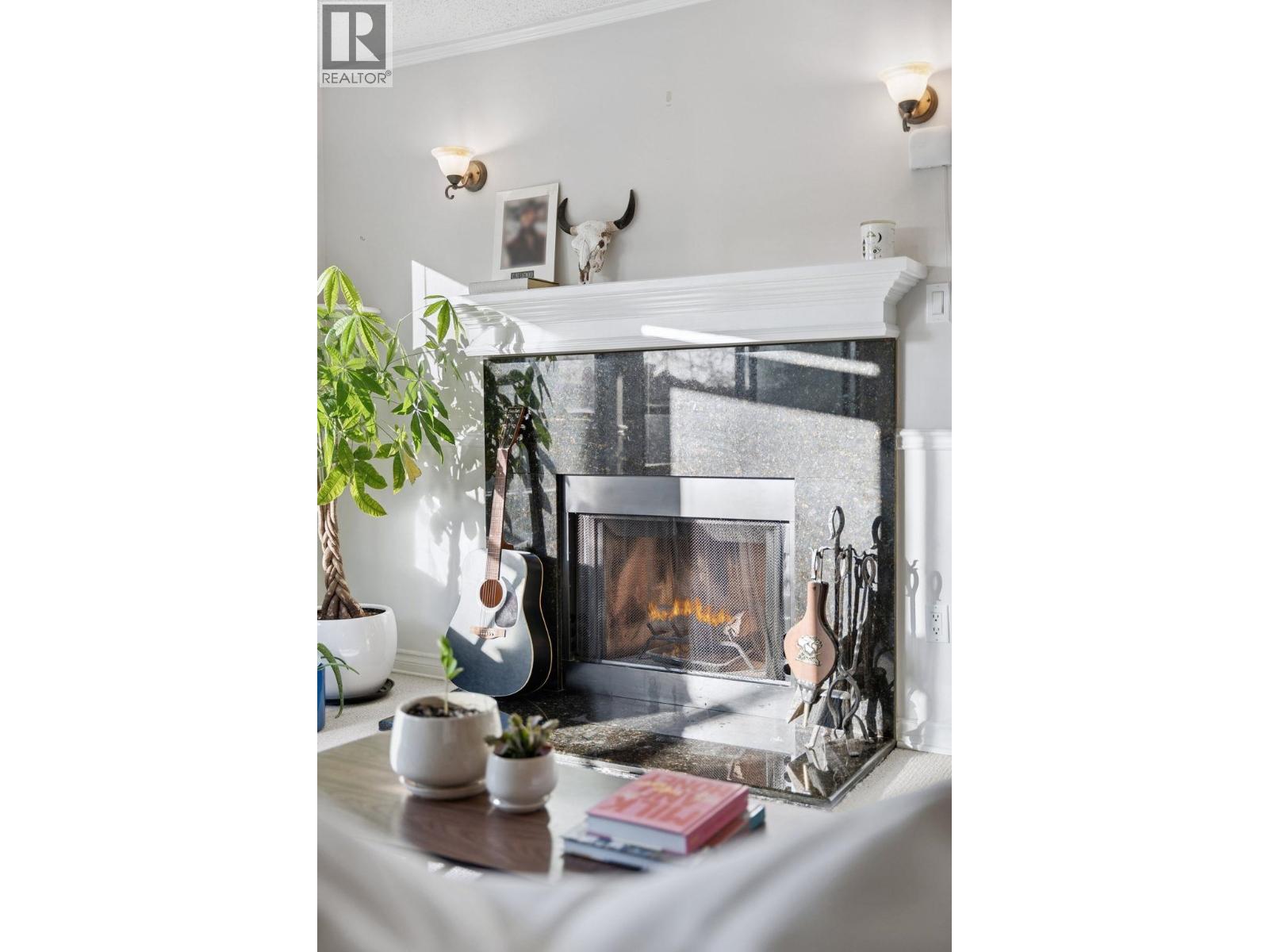 302 1750 Augusta Avenue, Burnaby, British Columbia  V5A 2V6 - Photo 3 - R3095201