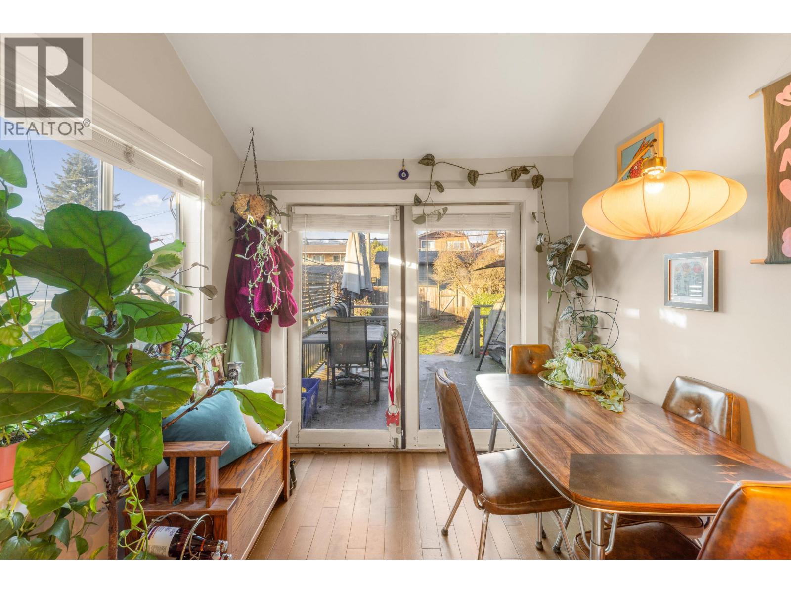 612 E 4th Street, North Vancouver, British Columbia  V7L 1J8 - Photo 8 - R3095207