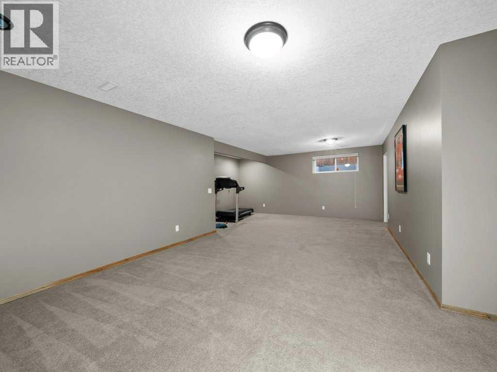 108 Pantego Rise Nw, Calgary, Alberta  T3K 6J3 - Photo 31 - A2282683