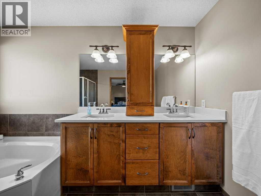 108 Pantego Rise Nw, Calgary, Alberta  T3K 6J3 - Photo 22 - A2282683