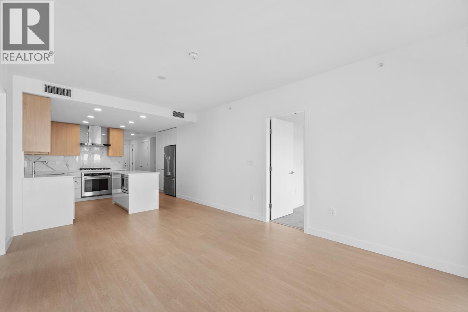 202 7769 Park Crescent, Burnaby, British Columbia  V3N 0J7 - Photo 12 - R3094518