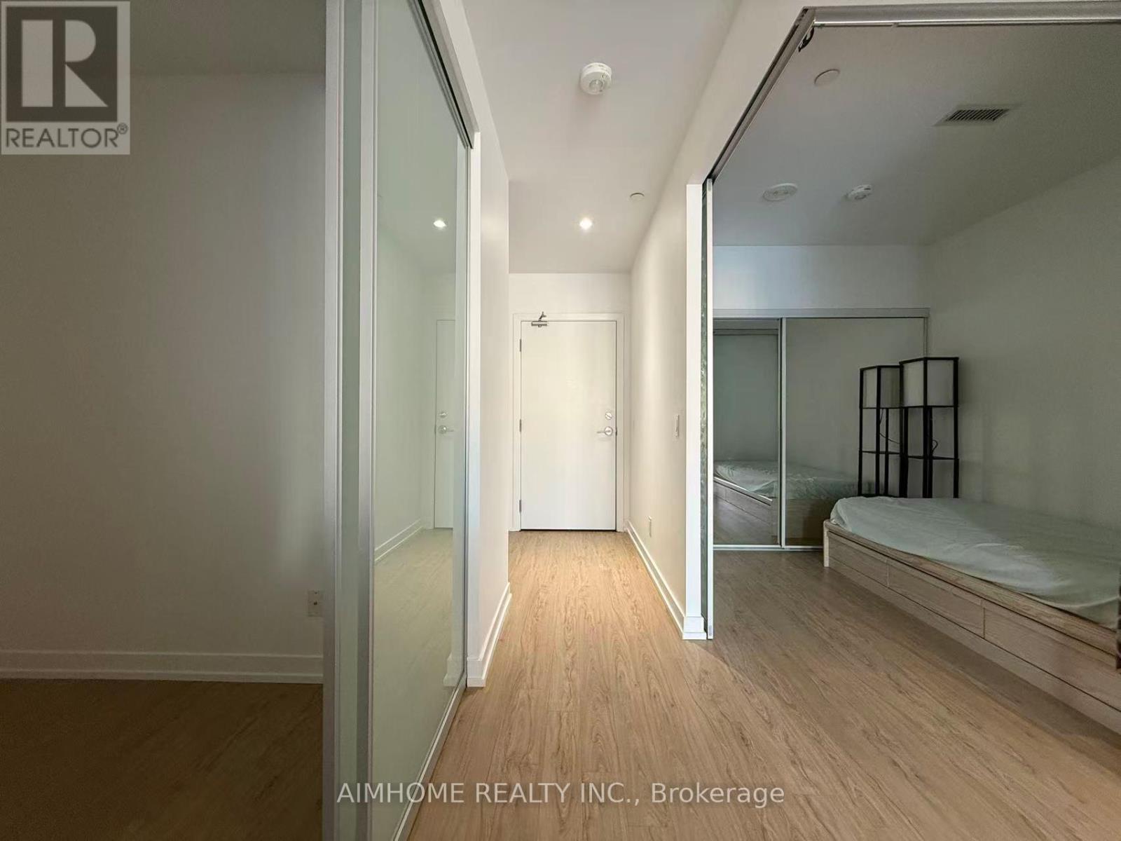 305 - 85 Wood Street, Toronto, Ontario  M4Y 0E8 - Photo 2 - C12837080