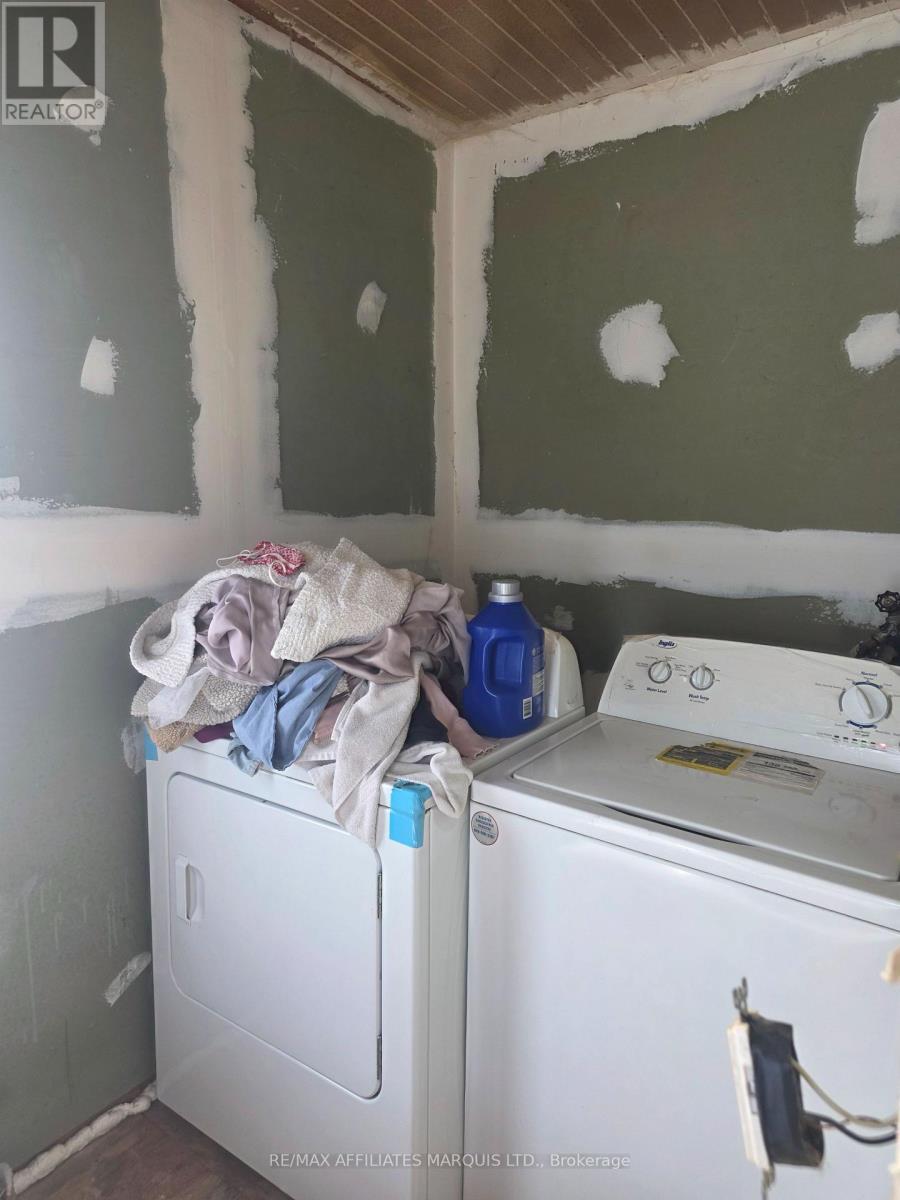 56 Marlborough Street, North Glengarry, Ontario  K0C 1T0 - Photo 11 - X12837066