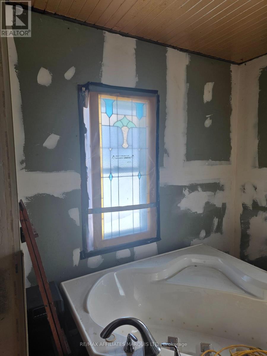 56 Marlborough Street, North Glengarry, Ontario  K0C 1T0 - Photo 12 - X12837066