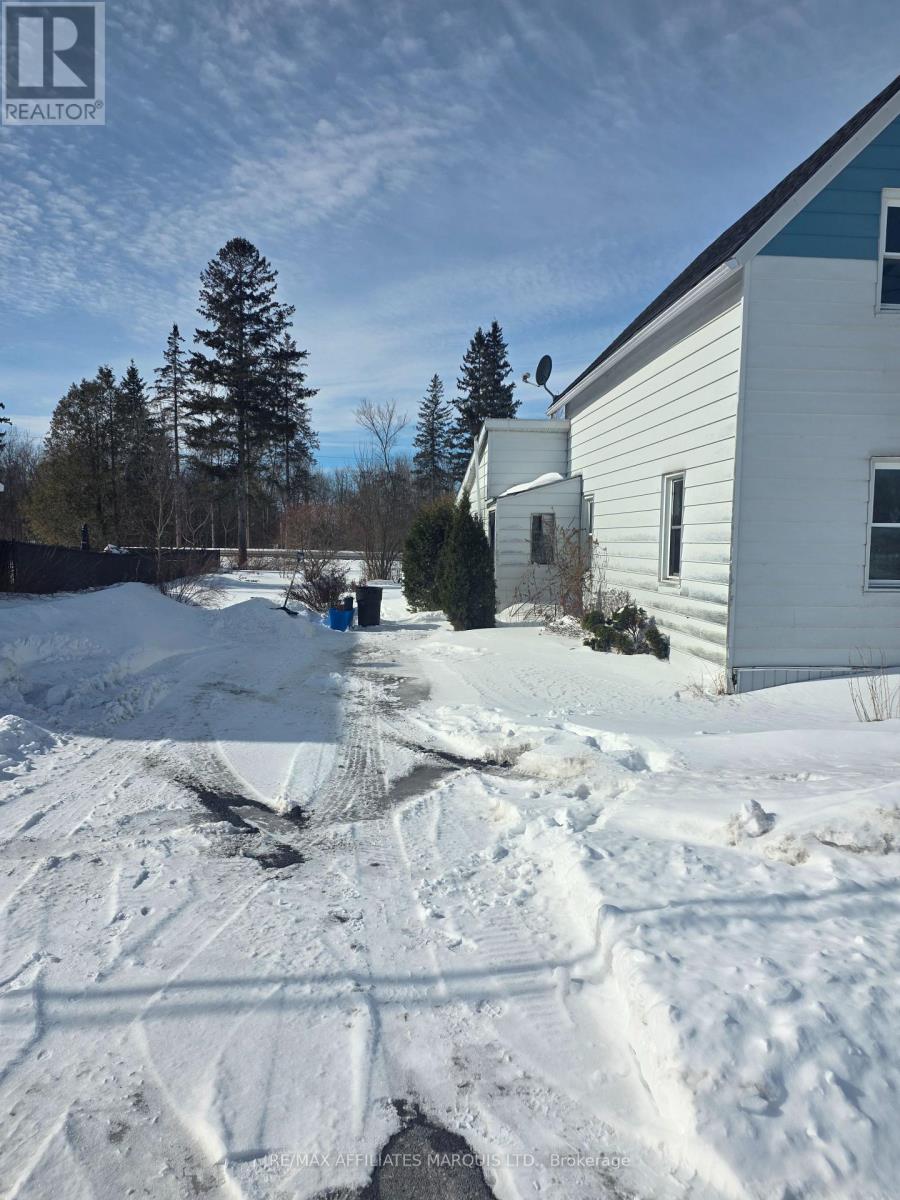 56 Marlborough Street, North Glengarry, Ontario  K0C 1T0 - Photo 3 - X12837066