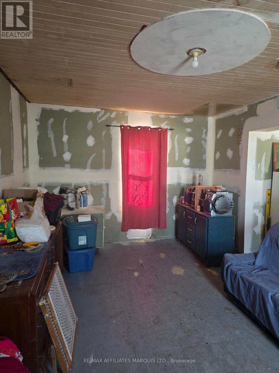 56 Marlborough Street, North Glengarry, Ontario  K0C 1T0 - Photo 9 - X12837066