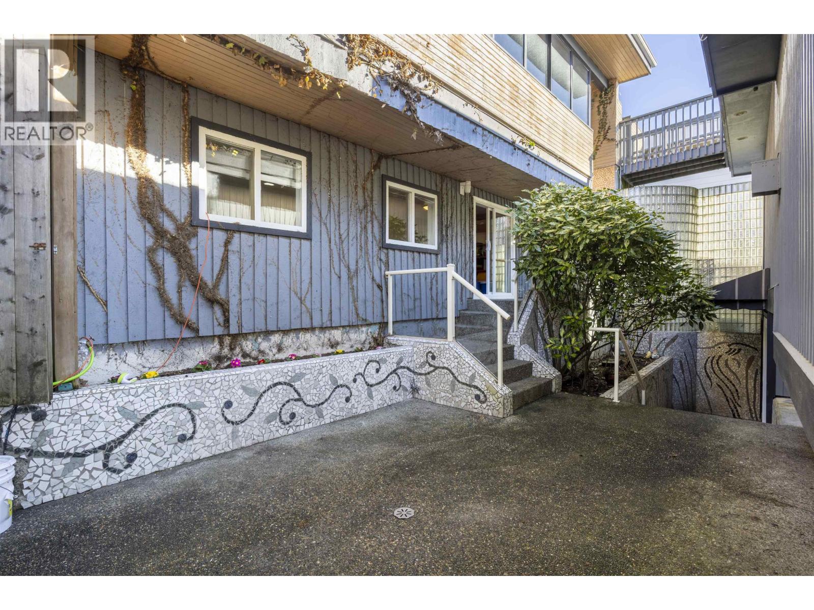 936 Alderside Road, Port Moody, British Columbia  V3H 3A6 - Photo 39 - R3095160