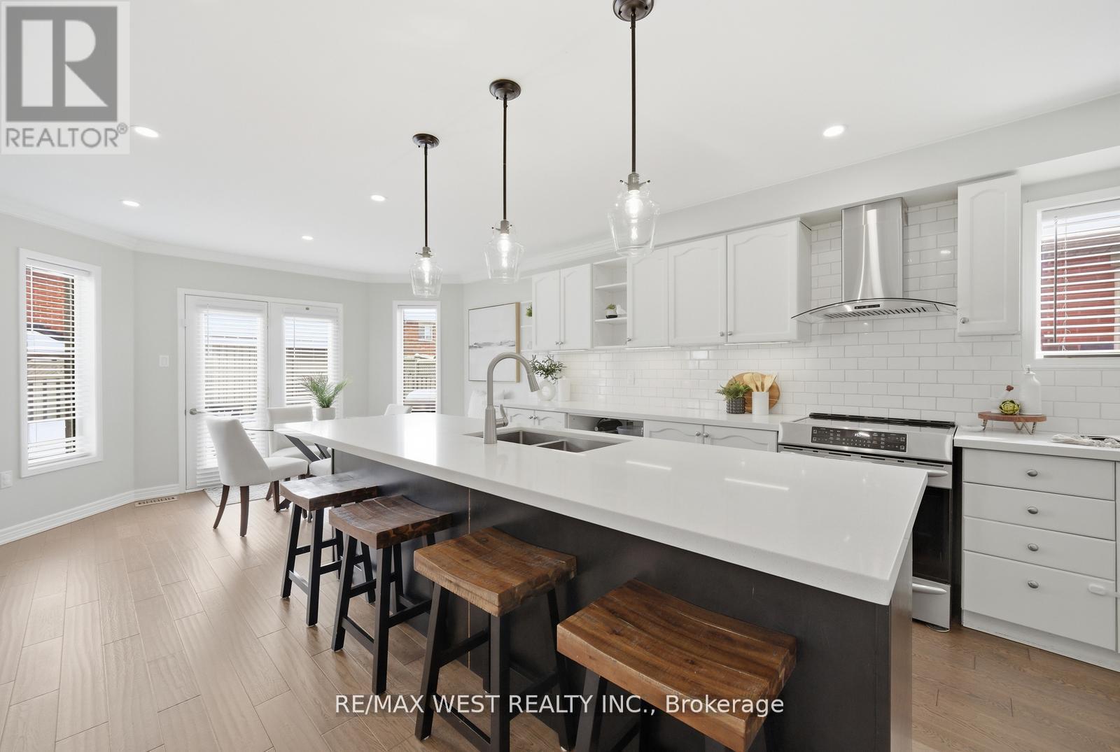 5 Smith Street, New Tecumseth, Ontario  L9R 1Z8 - Photo 13 - N12837072