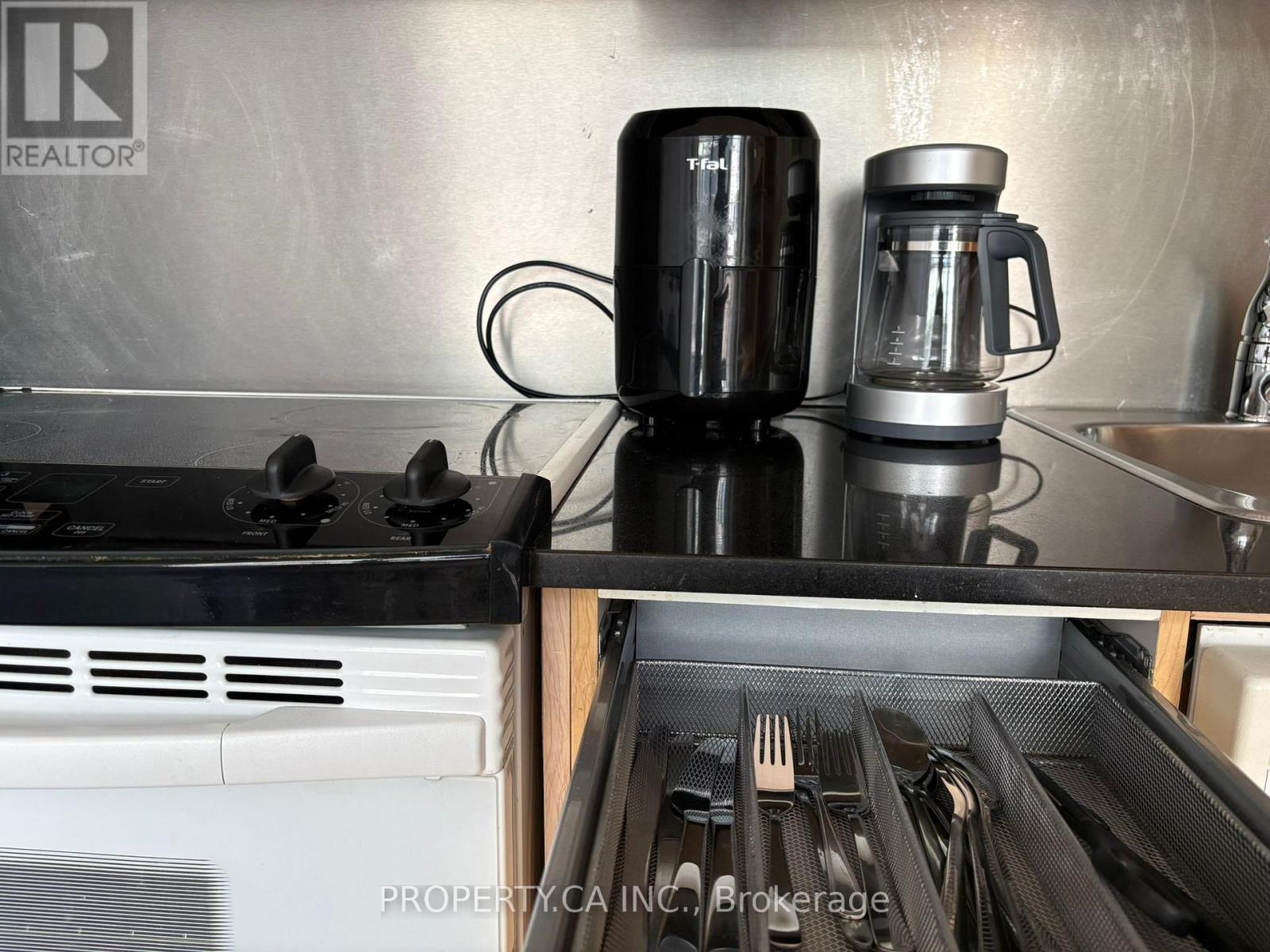 531 - 36 Blue Jays Way, Toronto, Ontario  M5V 3T3 - Photo 7 - C12693592