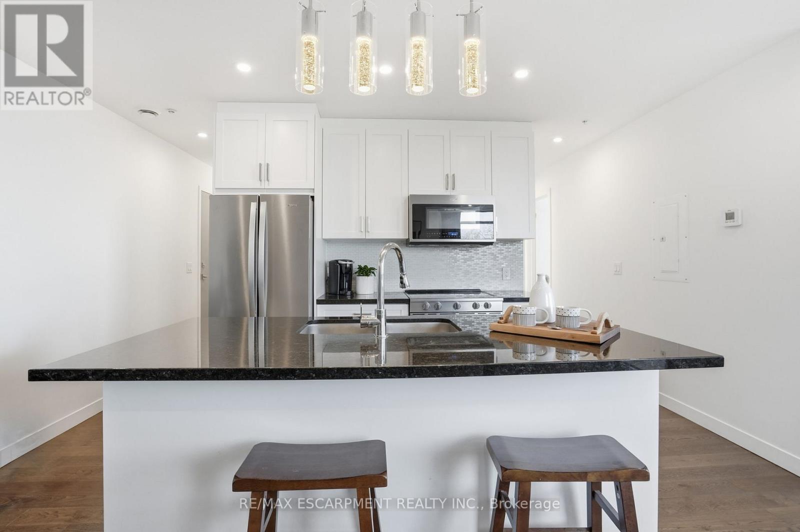 307 - 467 Charlton Avenue E, Hamilton, Ontario  L8N 0B3 - Photo 10 - X12837088