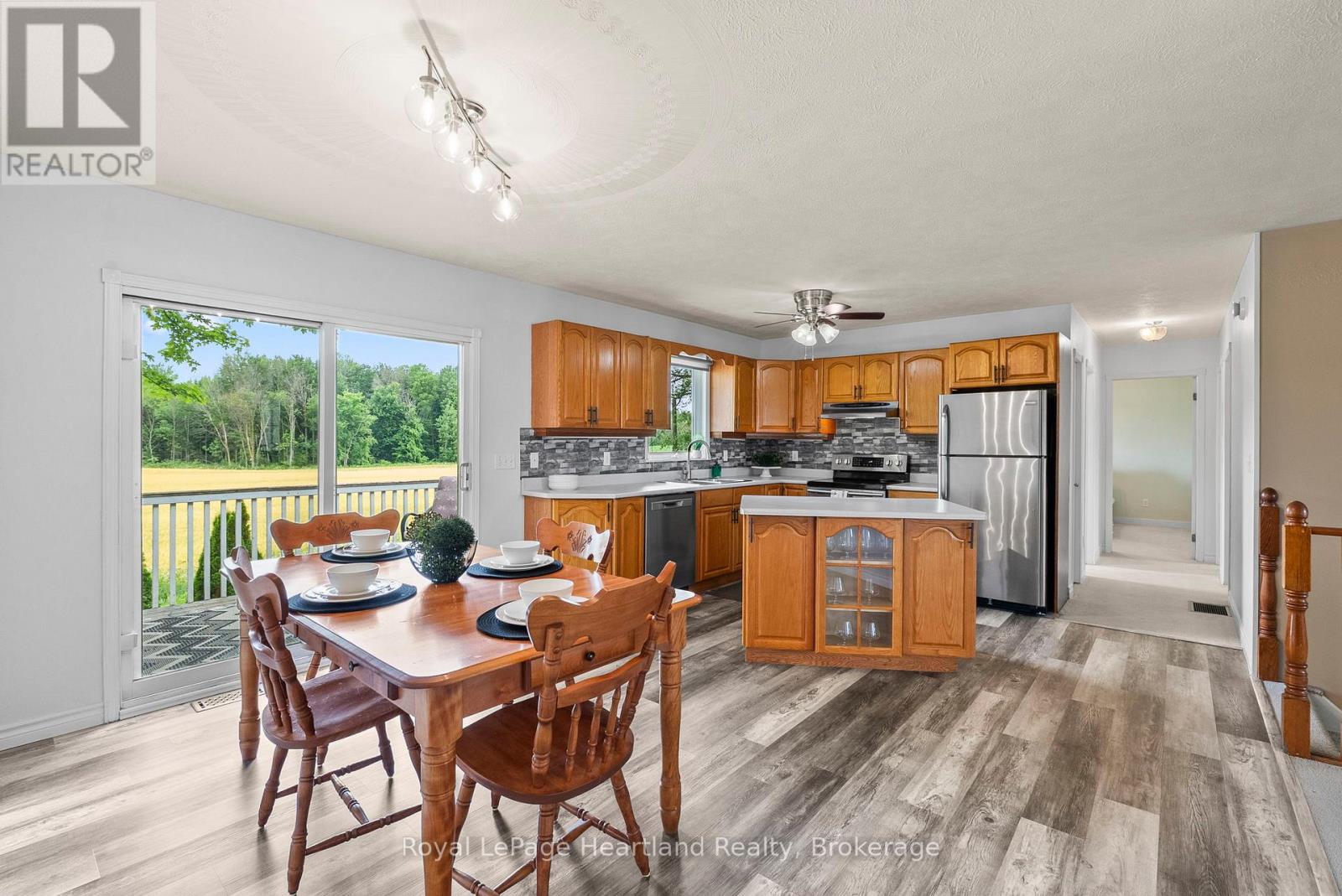 9462 Ayton Road, Minto, Ontario  N0G 1Z0 - Photo 19 - X12837180