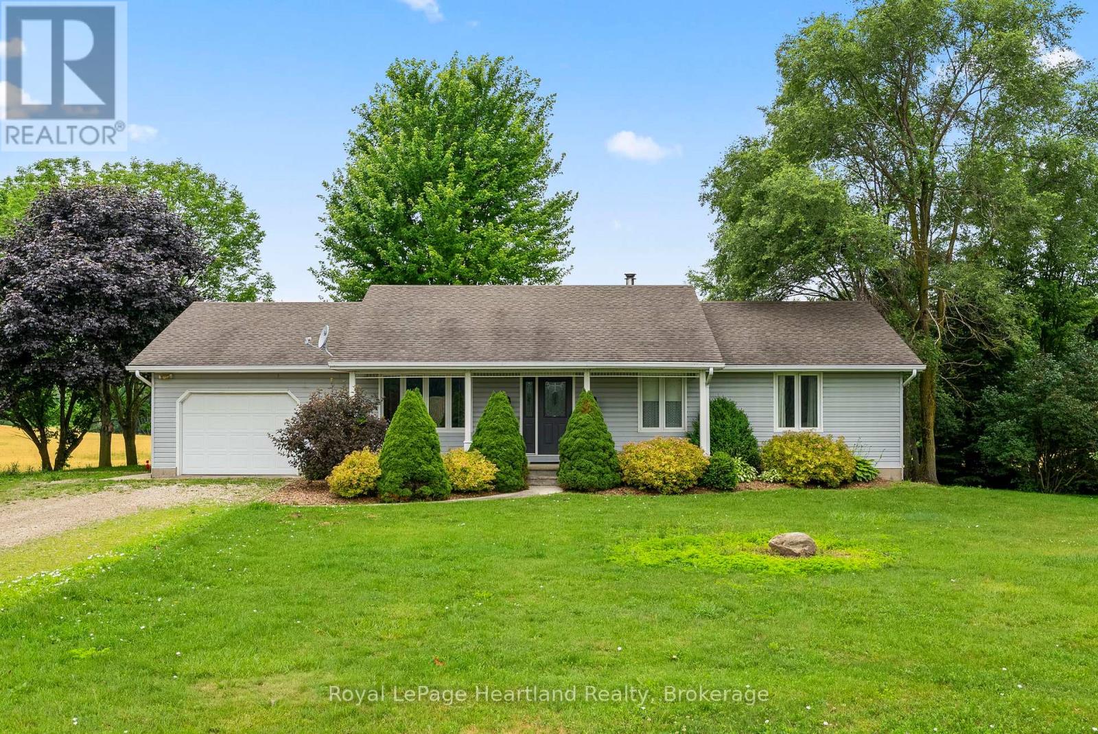 9462 Ayton Road, Minto, Ontario  N0G 1Z0 - Photo 8 - X12837180