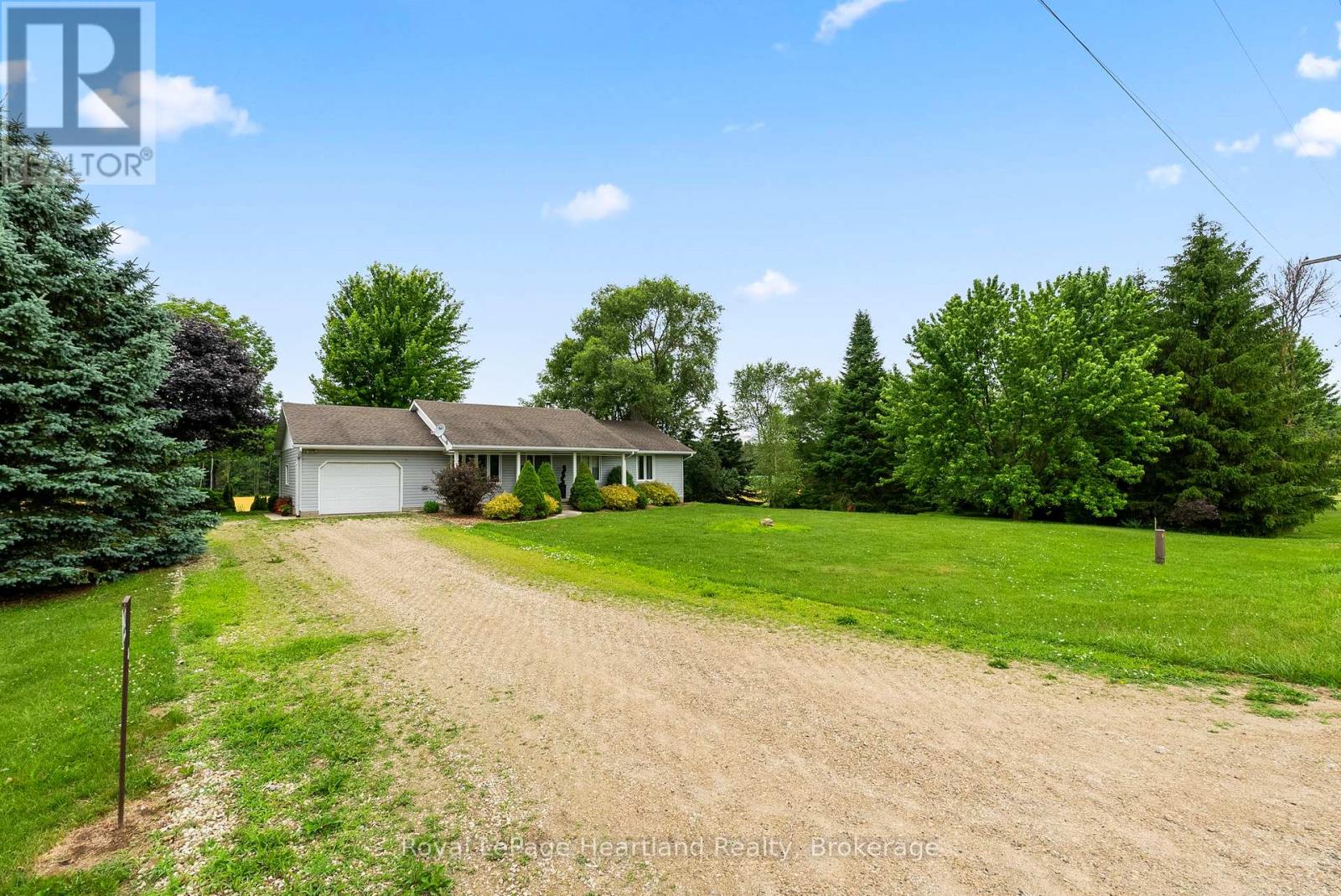 9462 Ayton Road, Minto, Ontario  N0G 1Z0 - Photo 9 - X12837180