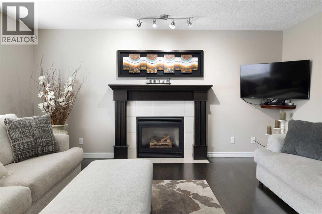 356 Douglas Ridge Green Se, Calgary, Alberta  T2Z 2Z9 - Photo 12 - A2288785