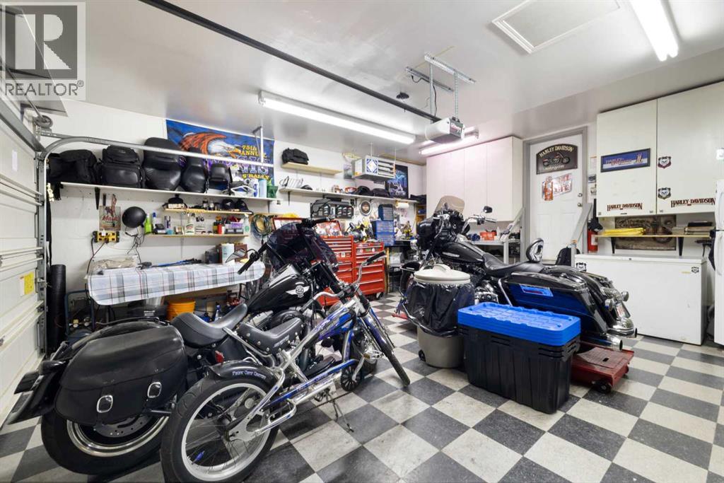 356 Douglas Ridge Green Se, Calgary, Alberta  T2Z 2Z9 - Photo 43 - A2288785