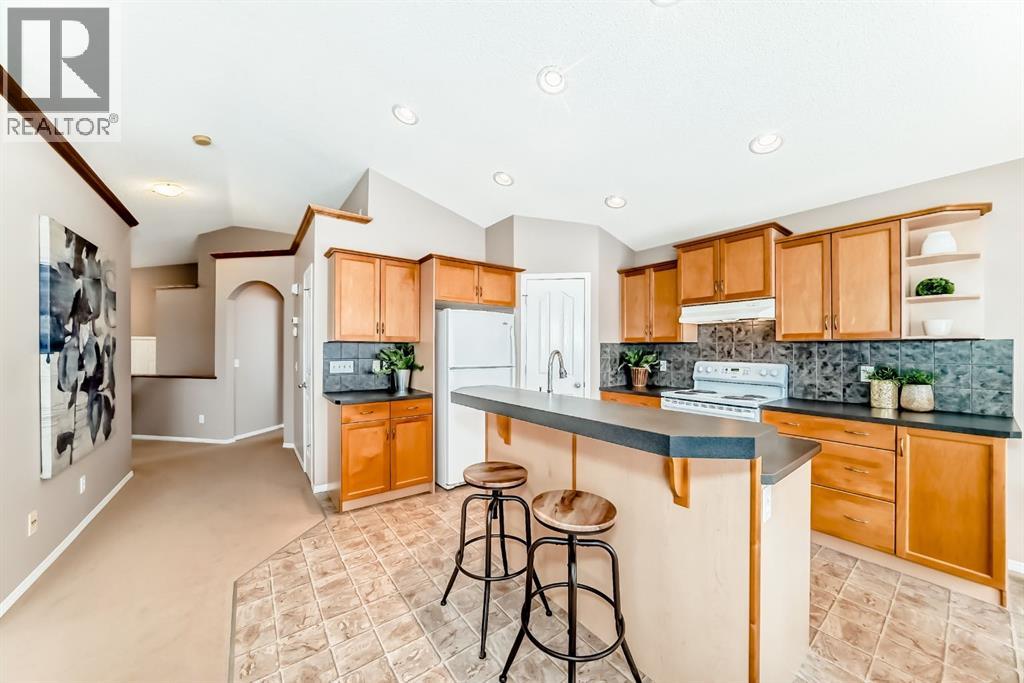 180 Coventry Hills Drive Ne, Calgary, Alberta  T3K 6H4 - Photo 9 - A2289708