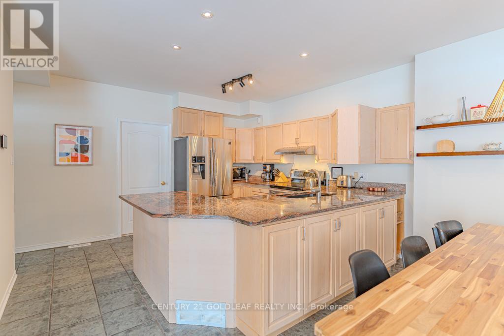 1075 North River Road, Ottawa, Ontario  K1K 3V9 - Photo 12 - X12837124