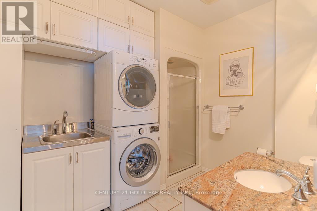 1075 North River Road, Ottawa, Ontario  K1K 3V9 - Photo 17 - X12837124