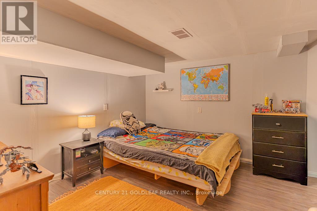 1075 North River Road, Ottawa, Ontario  K1K 3V9 - Photo 38 - X12837124