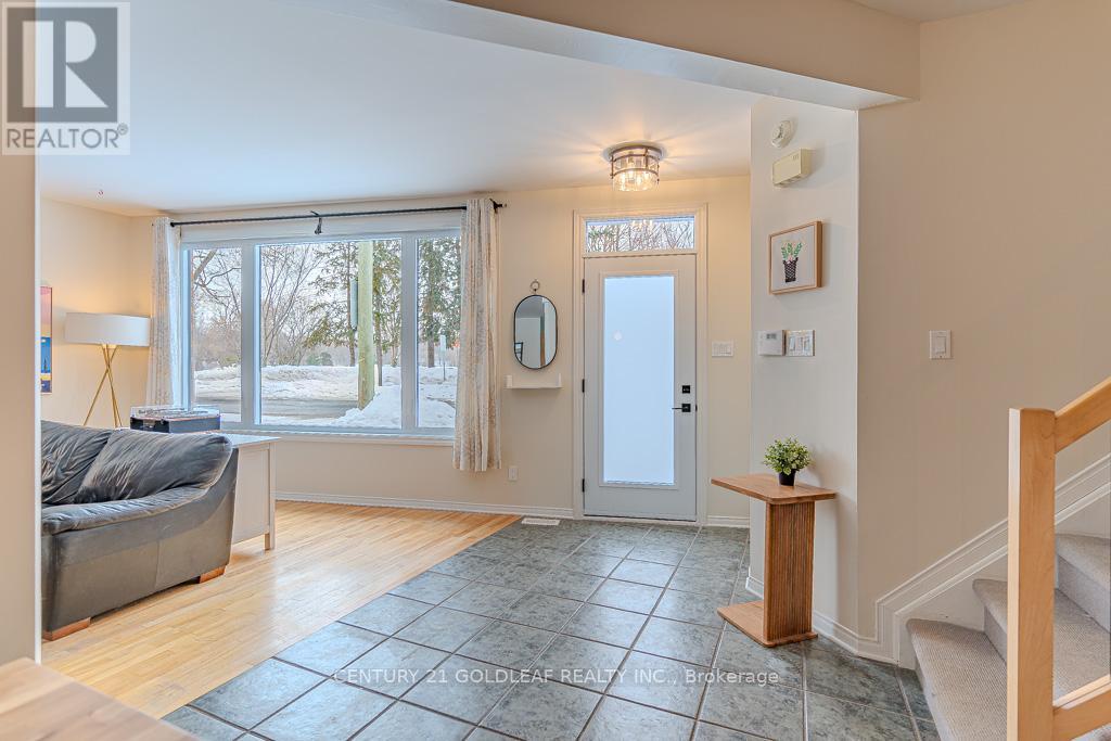 1075 North River Road, Ottawa, Ontario  K1K 3V9 - Photo 4 - X12837124