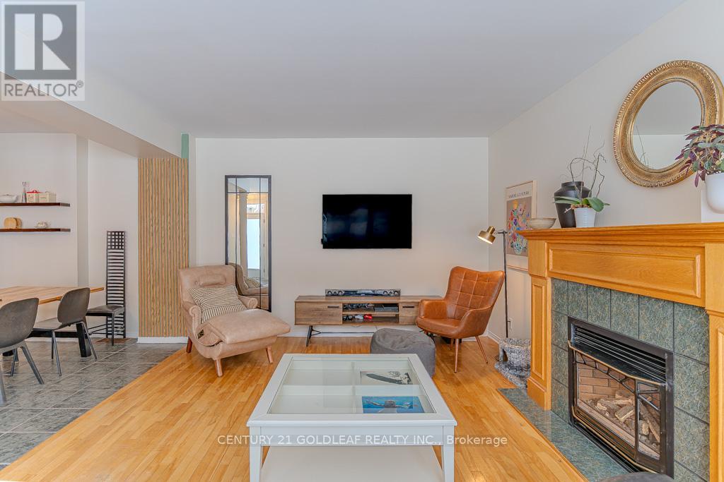 1075 North River Road, Ottawa, Ontario  K1K 3V9 - Photo 8 - X12837124