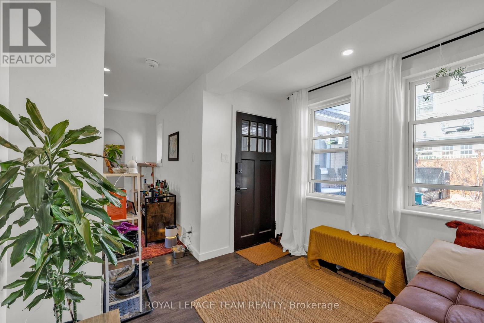 B - 325 Hinchey Avenue, Ottawa, Ontario  K1Y 1M1 - Photo 6 - X12837154