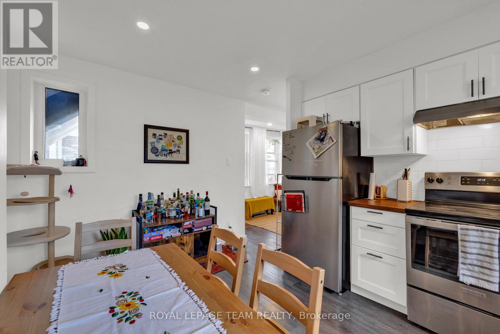 B - 325 Hinchey Avenue, Ottawa, Ontario  K1Y 1M1 - Photo 9 - X12837154