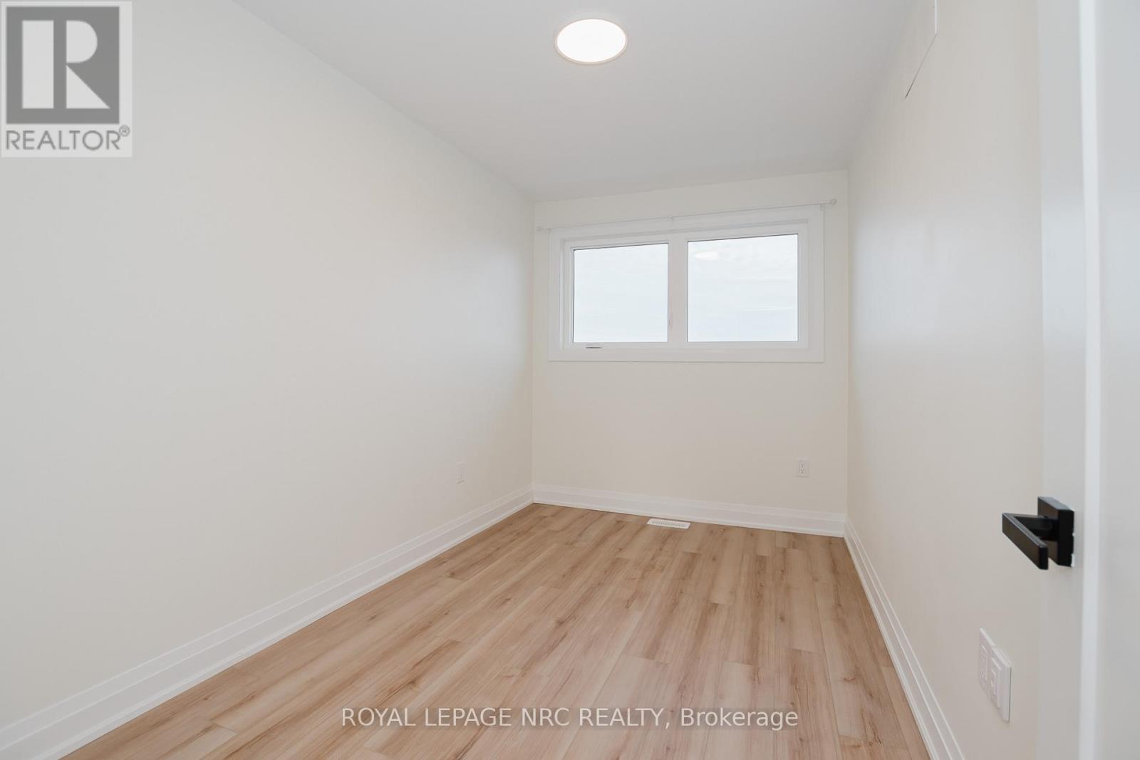 103a - 103 Southworth Street N, Welland, Ontario  L3B 1Y7 - Photo 12 - X12837108