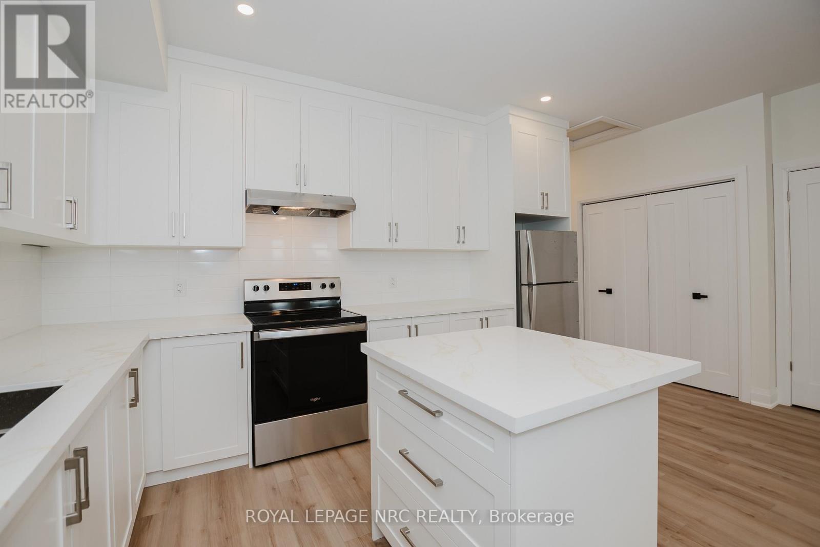 103a - 103 Southworth Street N, Welland, Ontario  L3B 1Y7 - Photo 15 - X12837108